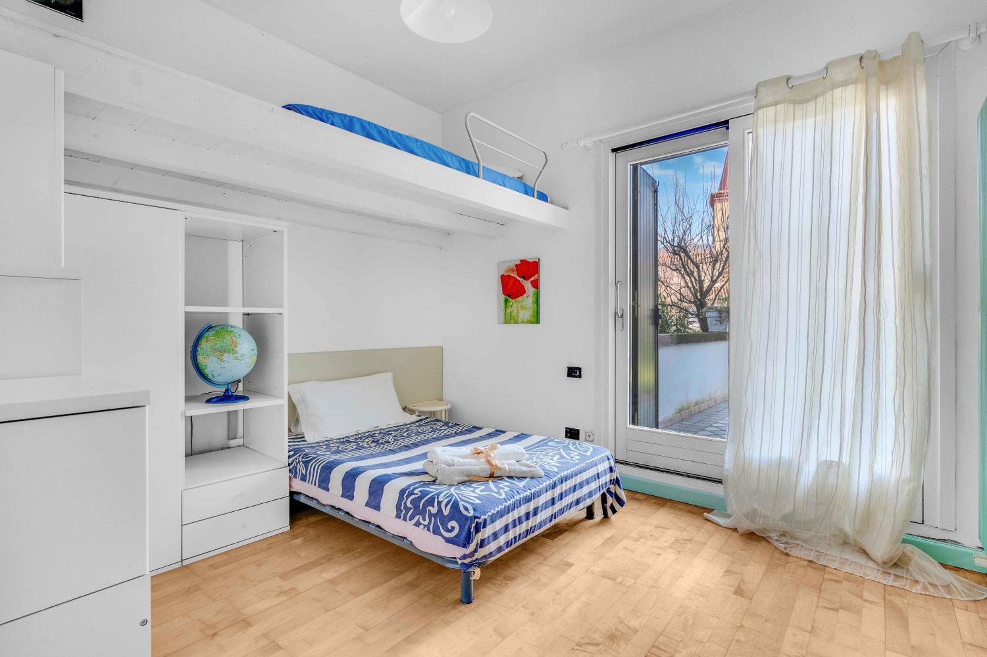 Ampia Dimora A Salo Con Parcheggio E Giardino Appartement Buitenkant foto